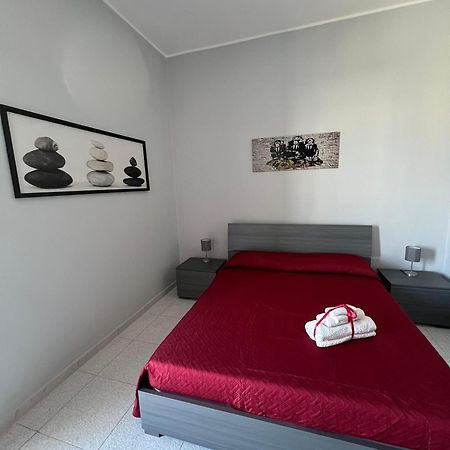 Settetrequattro Rooms Syracuse ภายนอก รูปภาพ